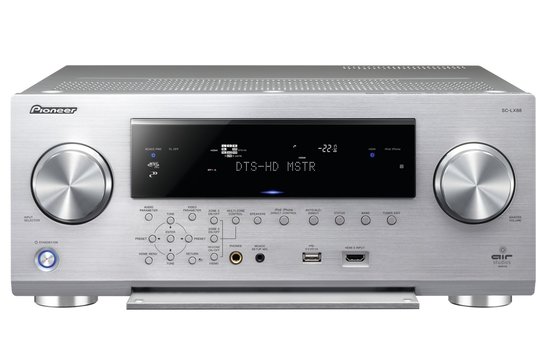 Typisches Beispiel für ein begehrenswertes Auslaufmodell: Der AV-Receiver SC-LX88 (von 2014) wartet mit hervorragendem Klang und integriertem High-Res-USB-Dac auf und kostet nur noch rund die Hälfte des Neupreises.